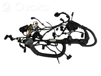 Dzinēja vadu instalācija