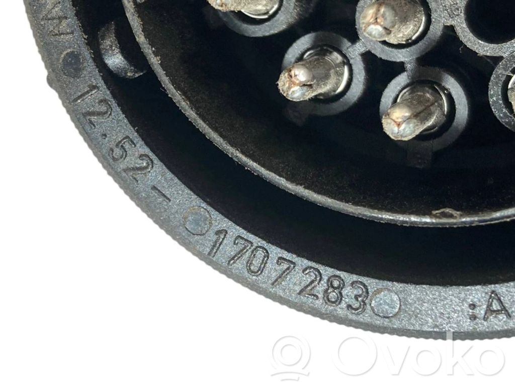 Dzinēja vadu instalācija