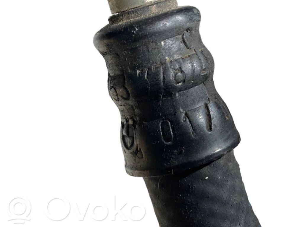 Degvielas caurulīte (-es)