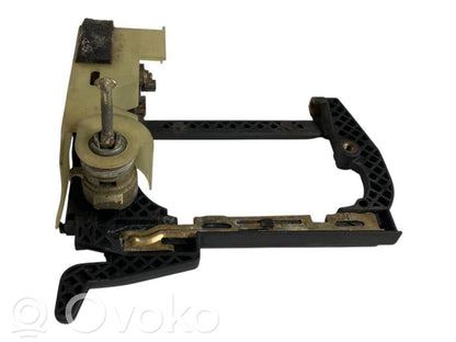 Holder/bracket for external opening handle at the front