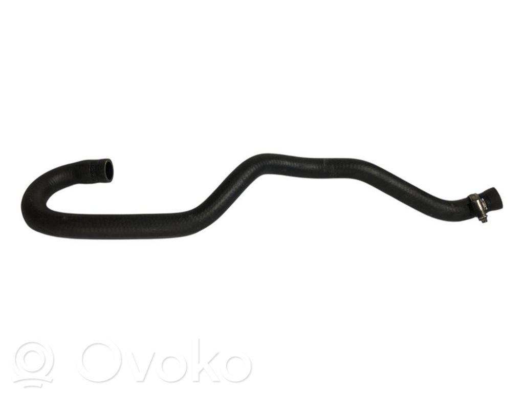Caurulīte (-es) / šļūtene (-es)