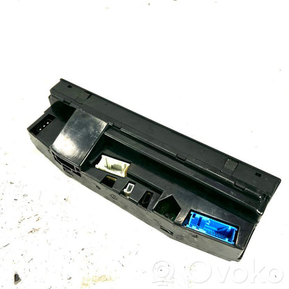 Блок управления кондиционером/климат-контролем/отоплением салона (в салоне)