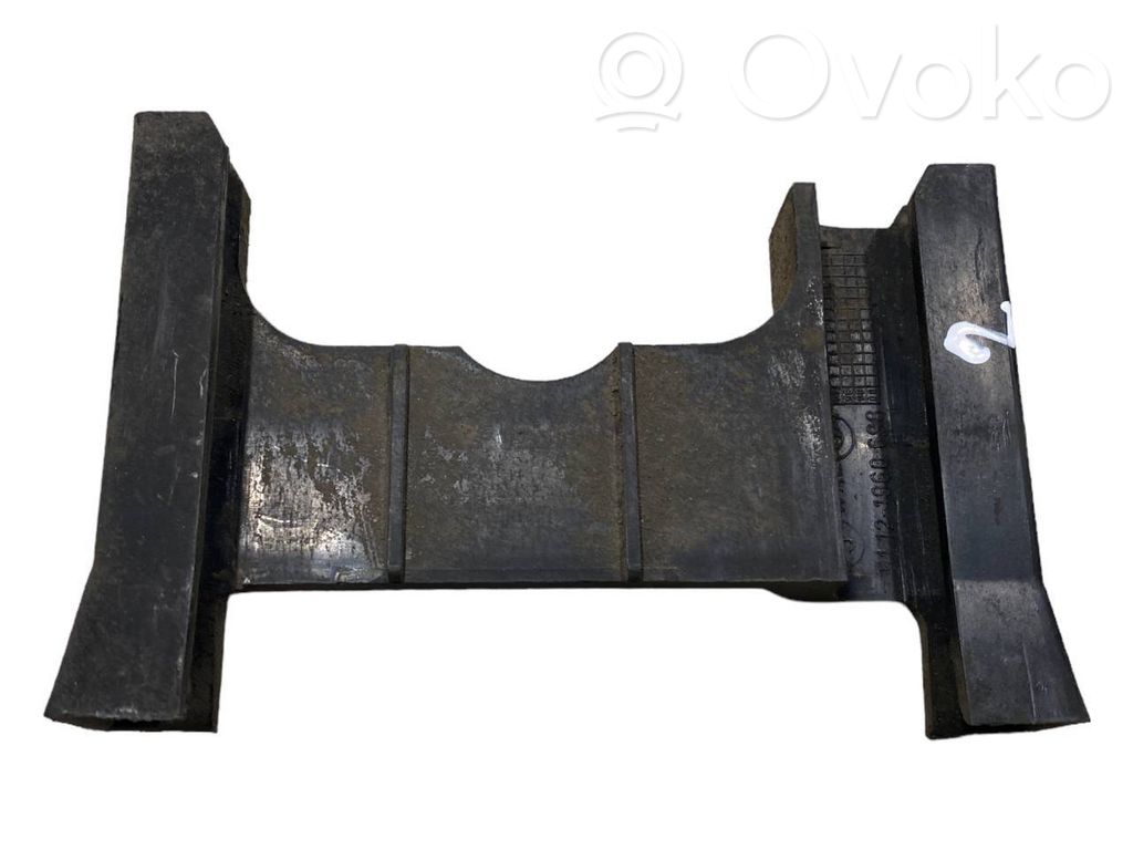 Aizmugurējā bufera montāžas kronšteins