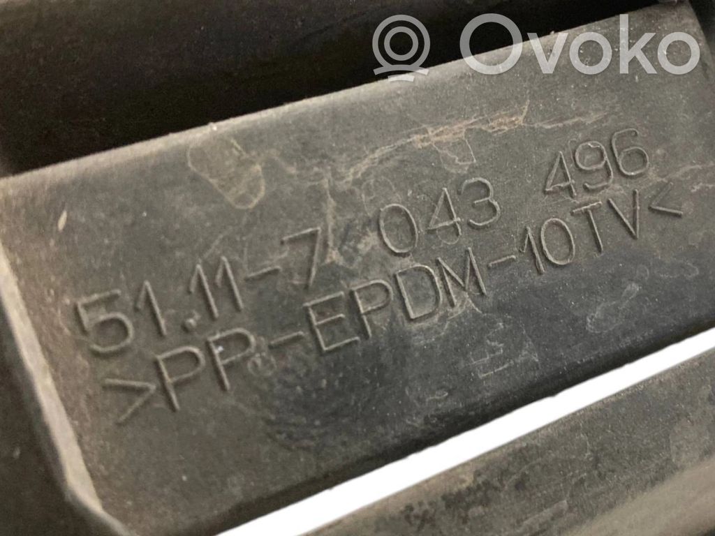 Apakšējais režģis (trīsdaļīgs)