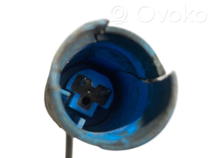 Priekšējā riteņa rumbas vārpstas šarnīrs (stupica, capfa)