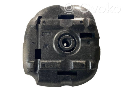 Rezerves riteņa nodalījuma dekoratīvā apdare