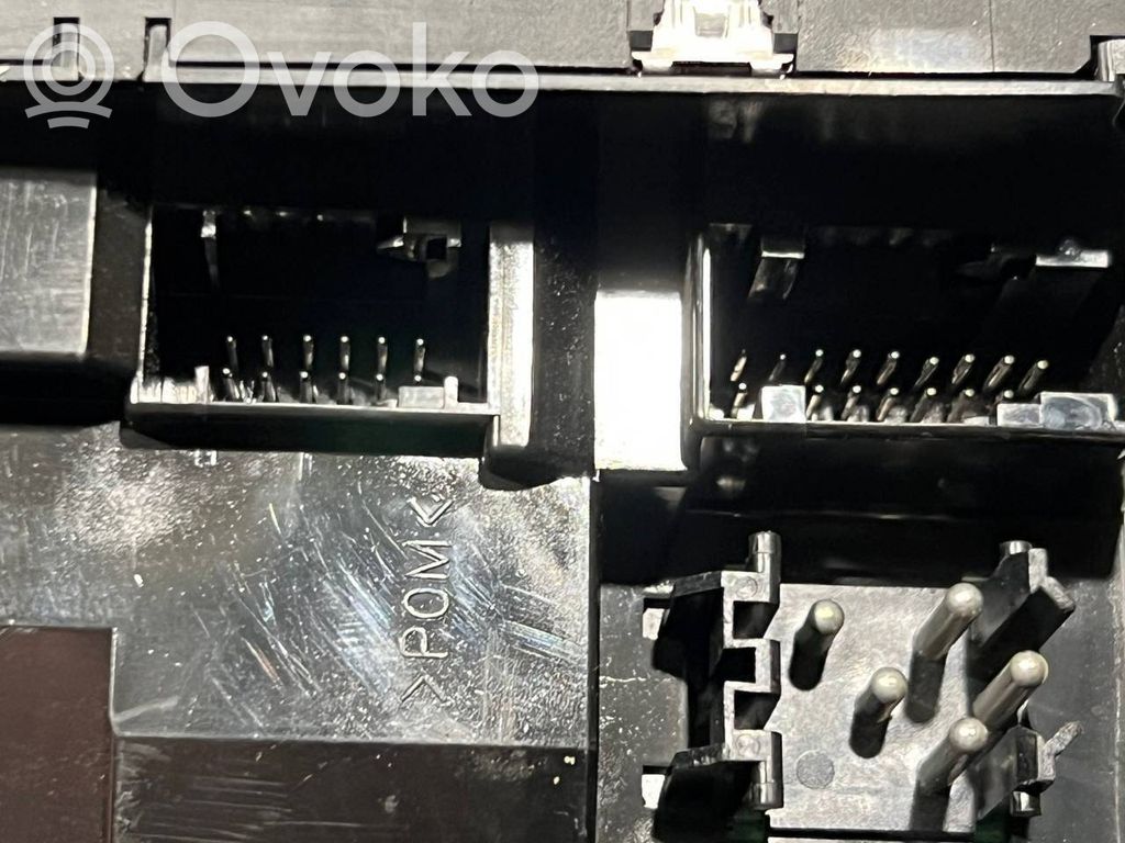 Переключатель стеклоподъемника