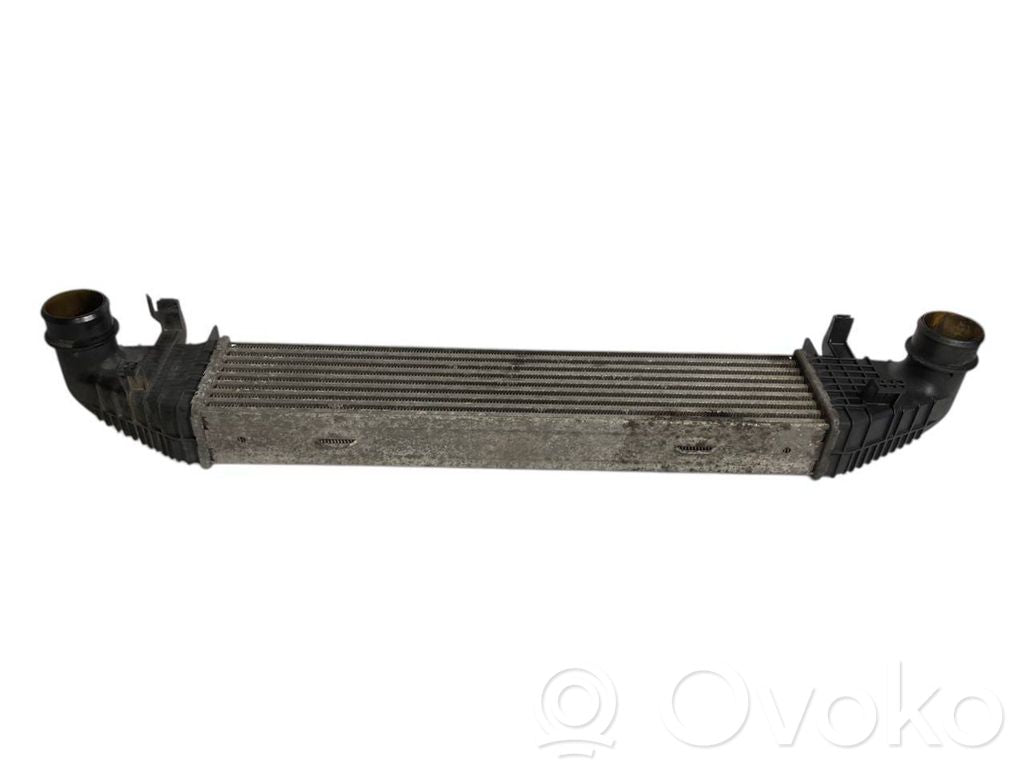 Starpdzesētāja radiators