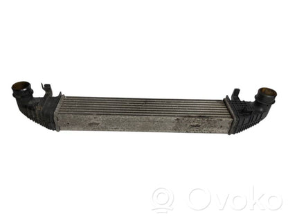 Starpdzesētāja radiators
