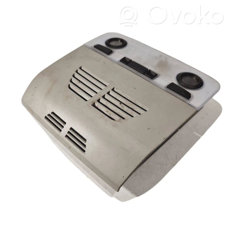 Priekšējo vietu apgaismojums