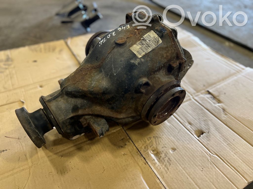 Aizmugurējais reduktors