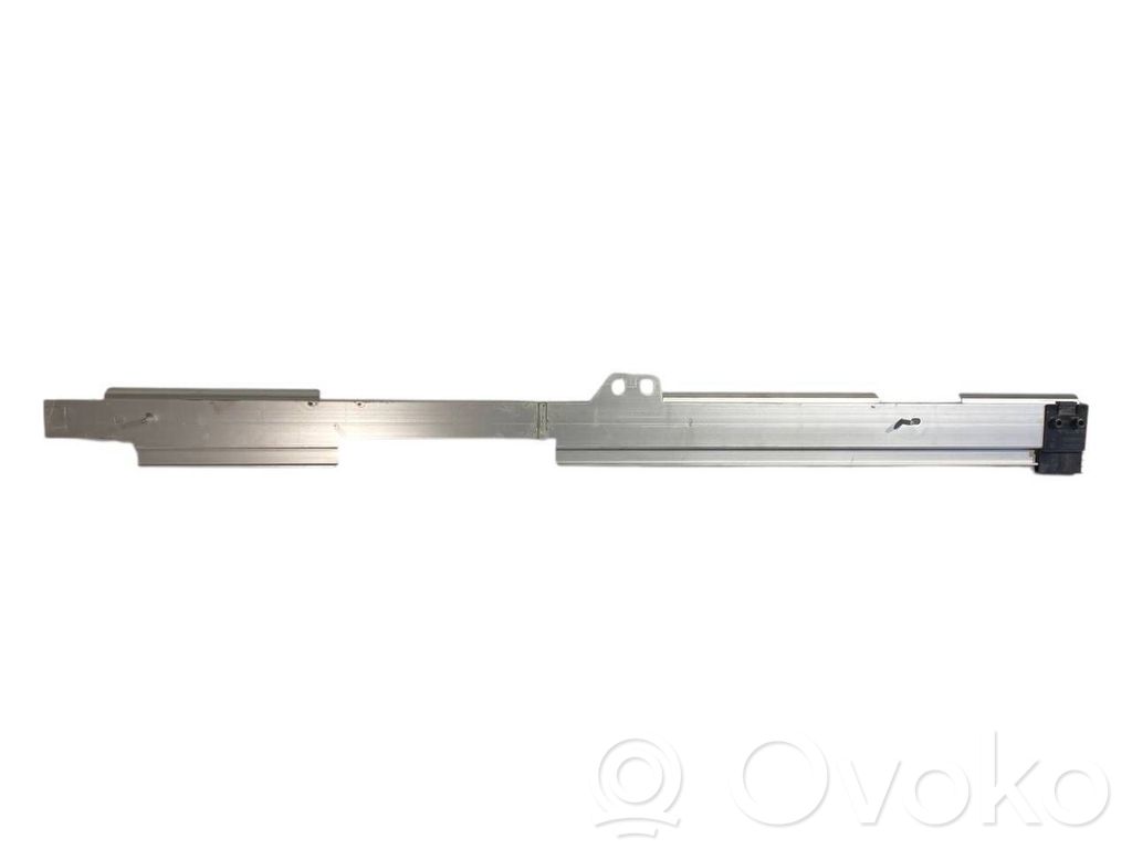 Cita veida bagāžnieka dekoratīvās apdares detaļa