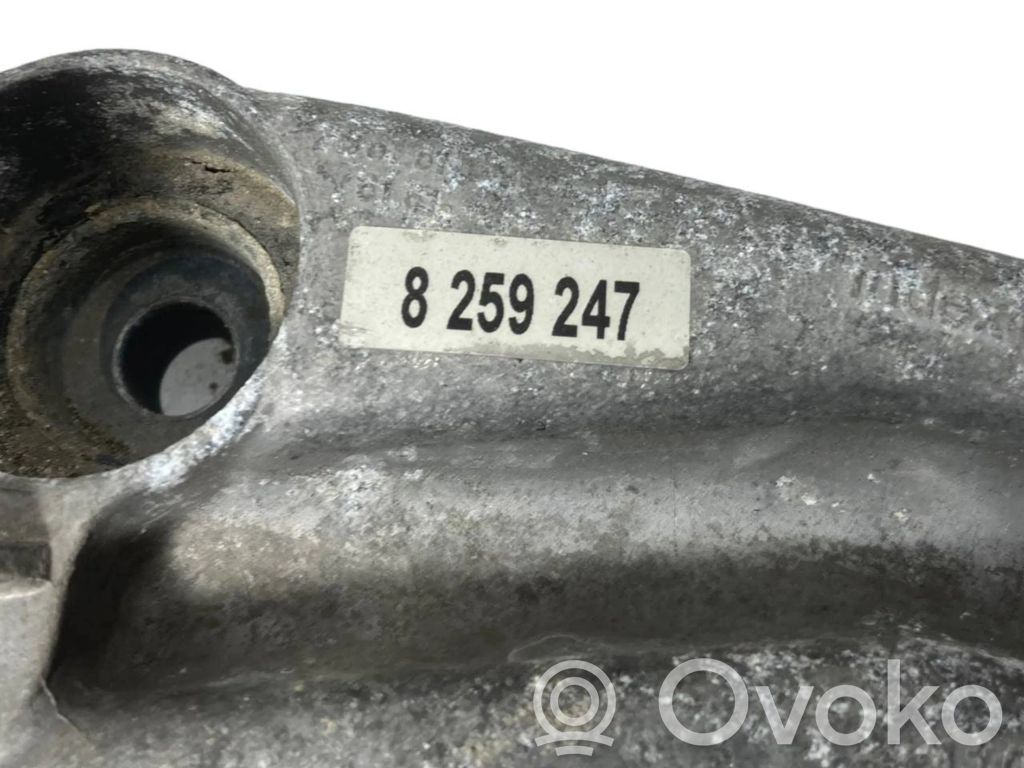 Stikla tīrītāja mehānisms komplekts