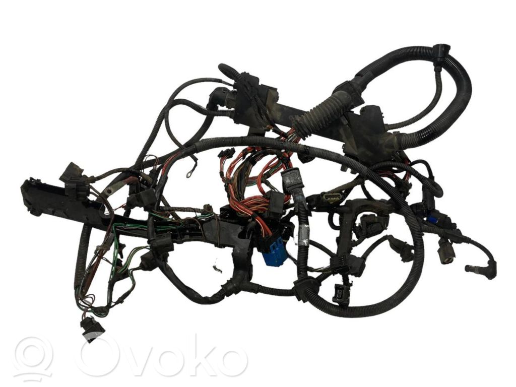 Dzinēja vadu instalācija