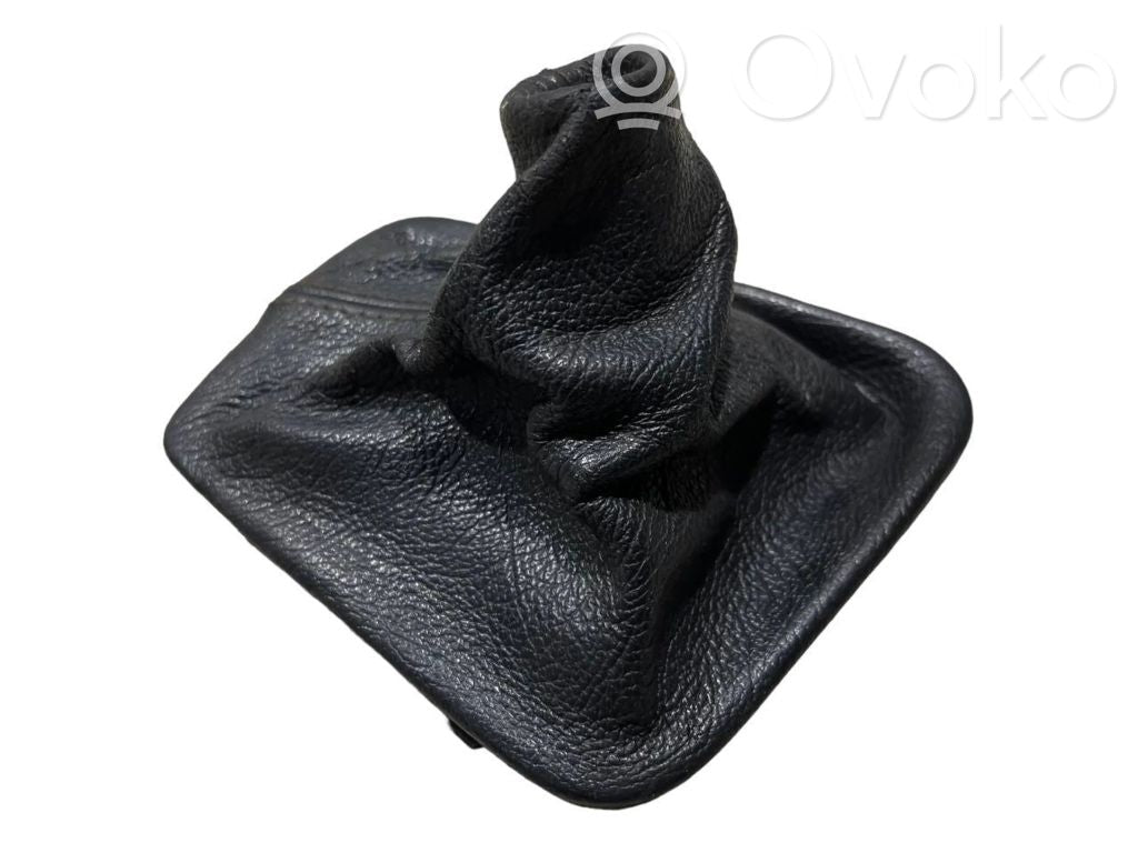 Декоративная отделка рычага переключения передач (кожа, наконечник)