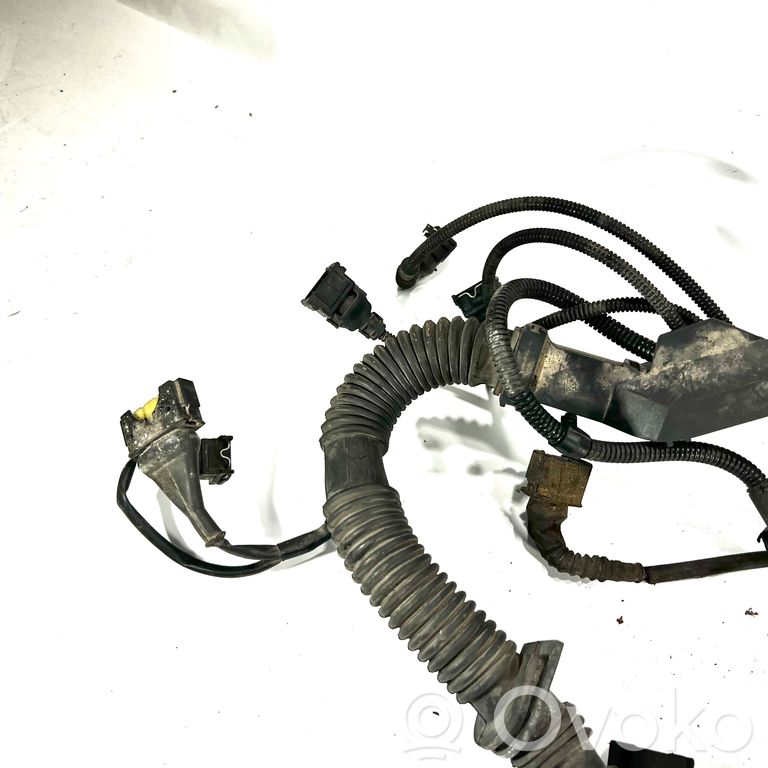 Dzinēja vadu instalācija