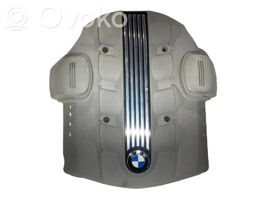 Крышка двигателя (декоративная отделка)