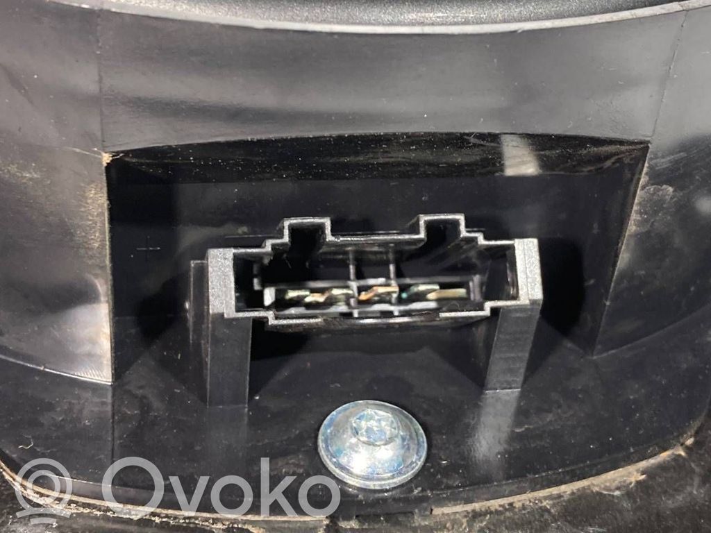 Priekšpusē elektriskā loga pacelšanas mehānisma komplekts