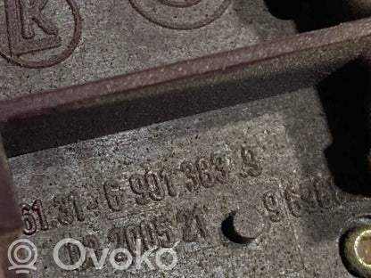 Sānu spoguļu slēdzis