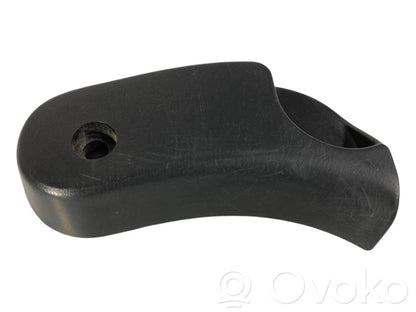 Ручка открывания капота двигателя