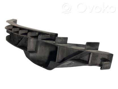 Priekšpusē bampera turētājs