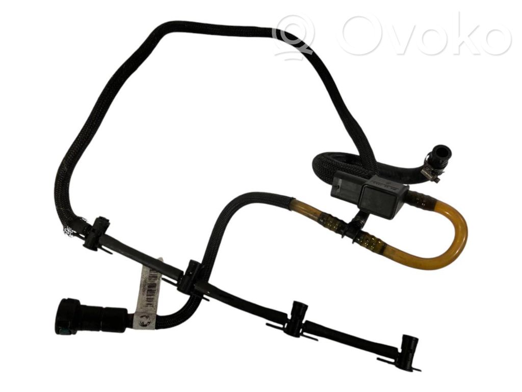 Degvielas caurulīte (-es)