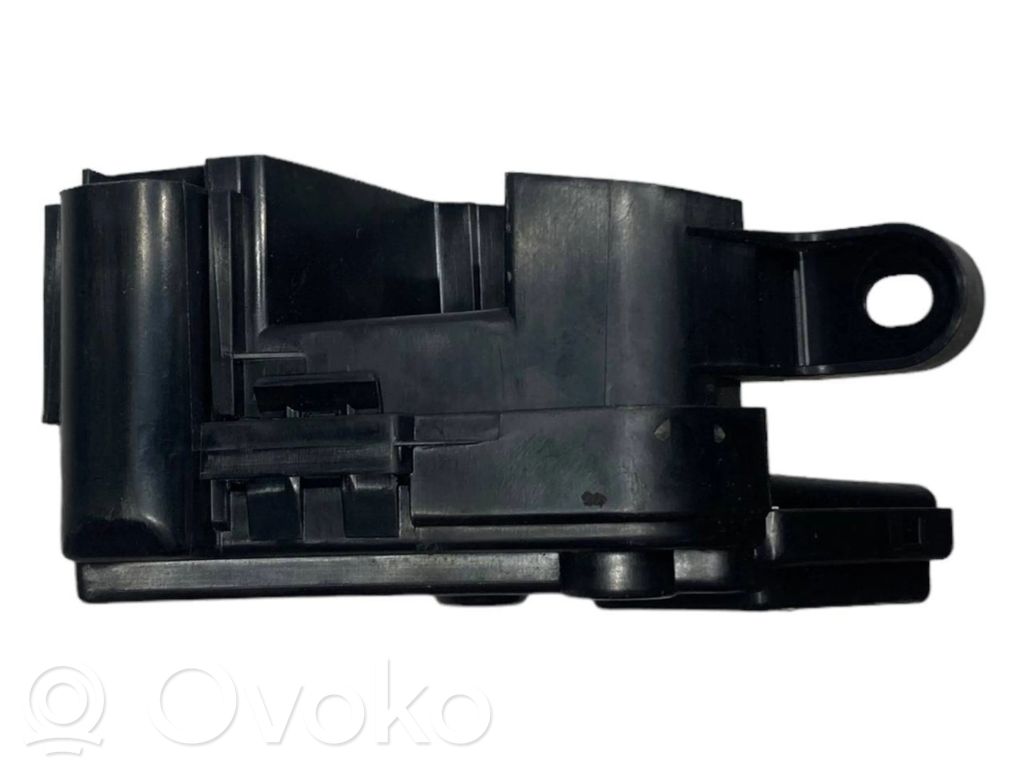 Vacuum air tank