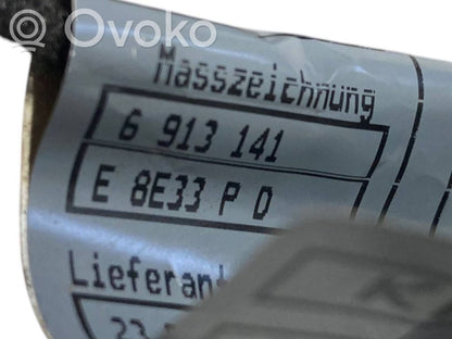 Cita veida aizmugurē durvju dekoratīvās apdares detaļas