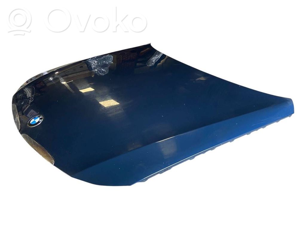 Dzinēja pārsegs (vāks)