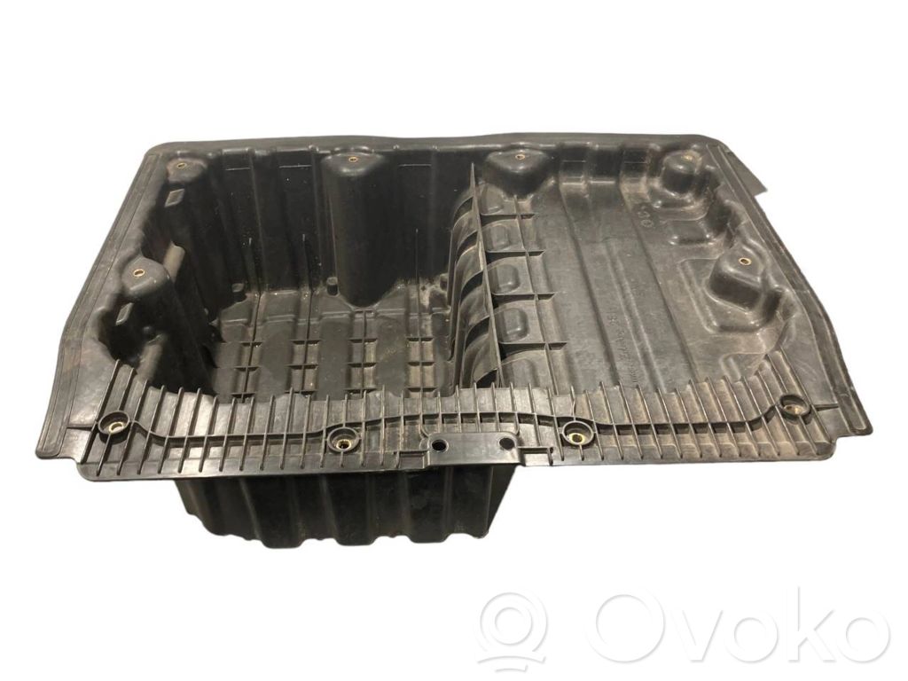 Trunk storage compartment