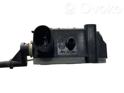 Degvielas tvertnes elektriskā slēdzene