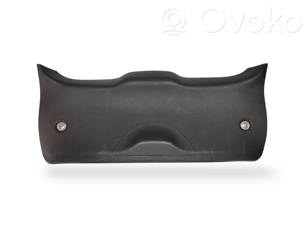 Galvenais apdares panelis