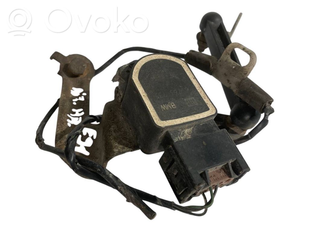 Augstuma sensors (priekšējo lukturu)