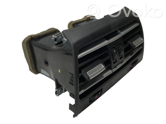 Задняя воздухо-вентиляционная решетка