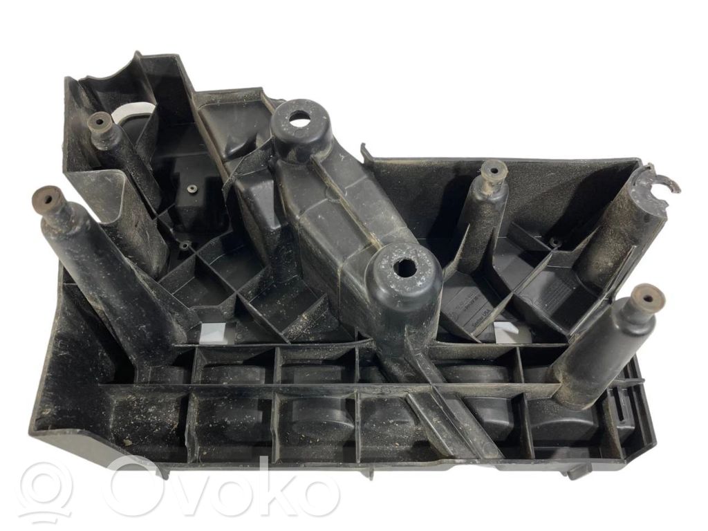 Other type of trunk decorative trim part