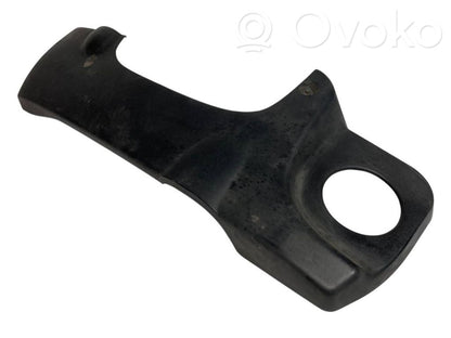 Dzinēja pārsegs (dekoratīva apdare)