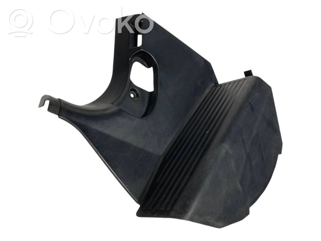 Kāju zonas sānu dekoratīvā apdare