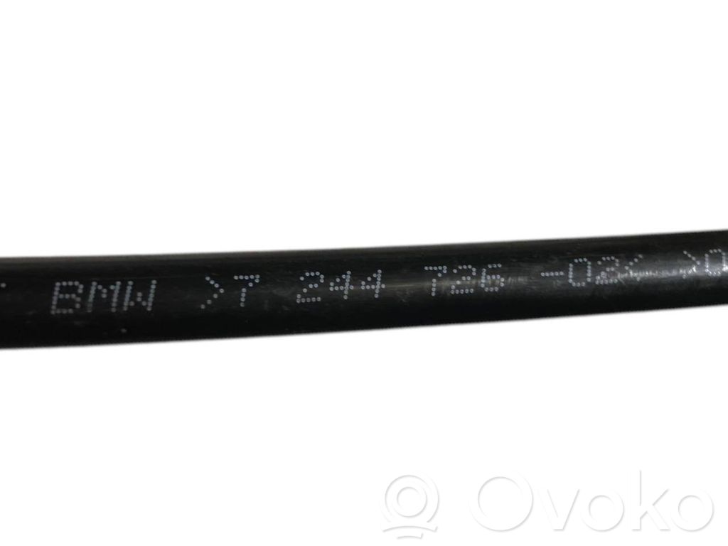 Pipe(s) / hose(s)