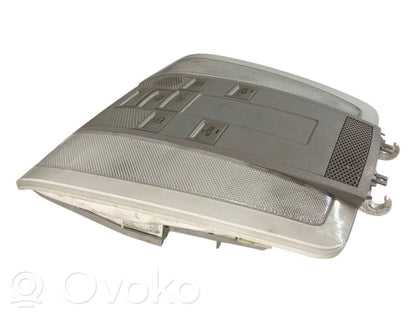 Priekšējo vietu apgaismojums