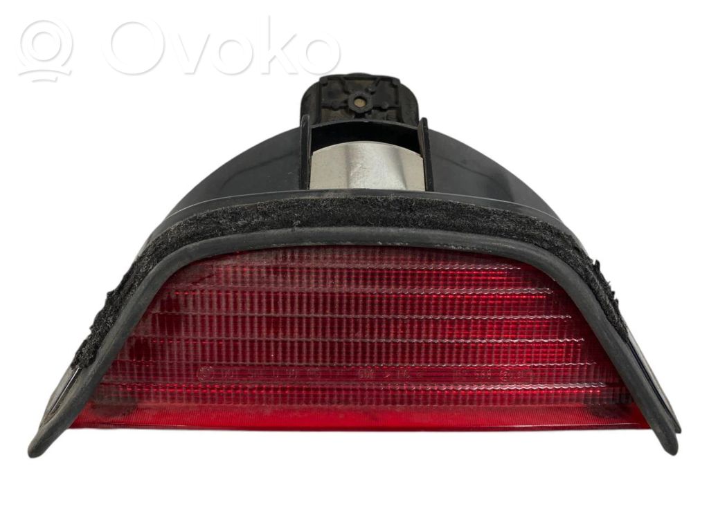 Papildu bremžu signāla lukturis