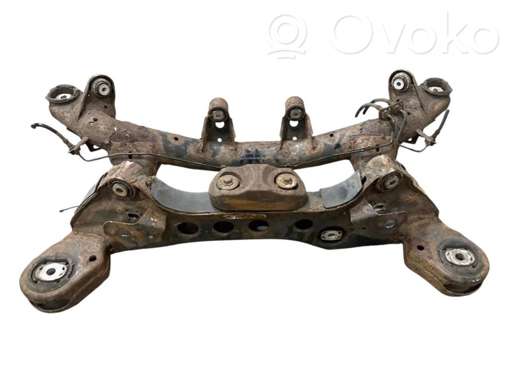 Pusrāmis aizmugurējais / priekšējais