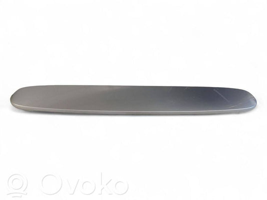 Spoilera aizmugurējais vāks