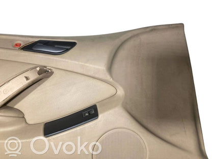 Priekšējo durvju apdare