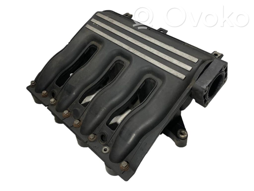 Впускной коллектор