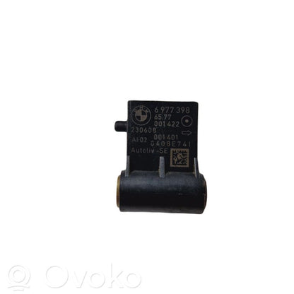 Airbag impact sensor