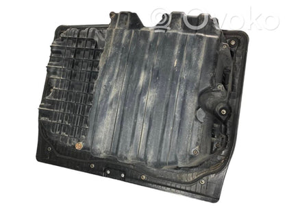 Trunk storage compartment