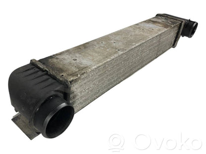 Starpdzesētāja radiators