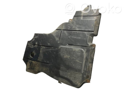 Vidusdaļas apakšas aizsargs