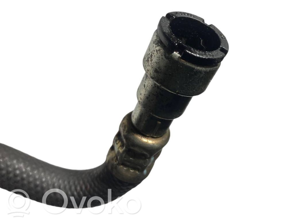 Stūres pastiprinātāja šļūtene (-es) / caurulīte (-es)