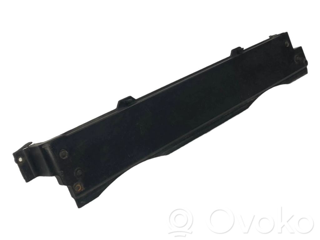 Radiatoru paneļa apakšējā daļa (televizora)